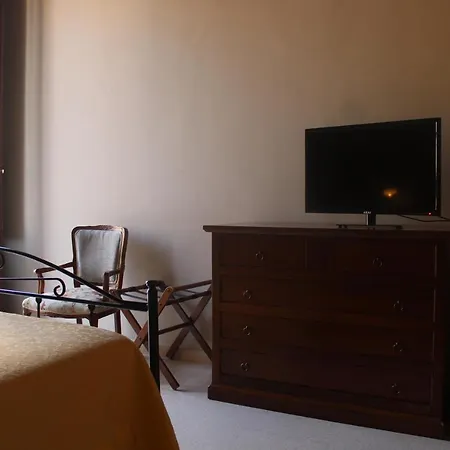 Sorella Luna فندق مبيت وإفطار سيراكوزا