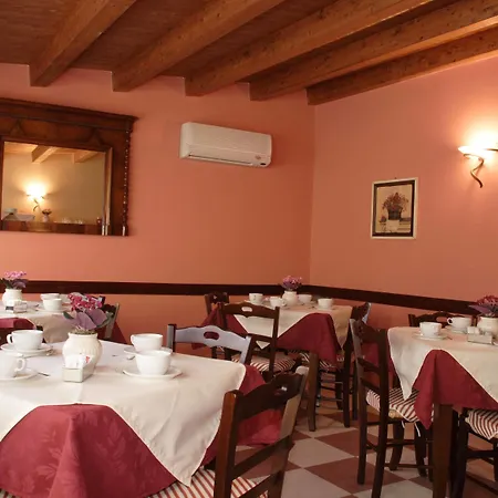 Oda ve Kahvaltı Sorella Luna