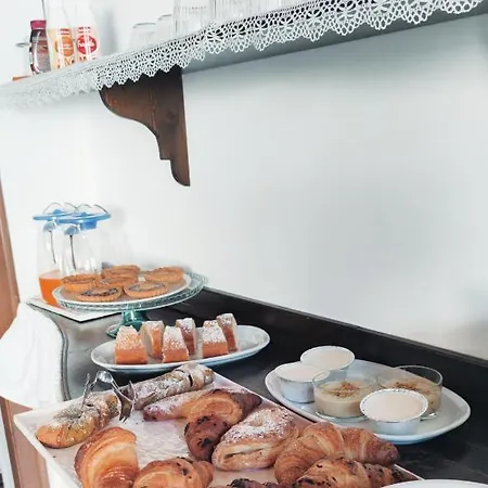 Sorella Luna Bed & Breakfast