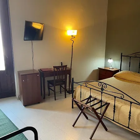 Sorella Luna Bed & Breakfast 3*