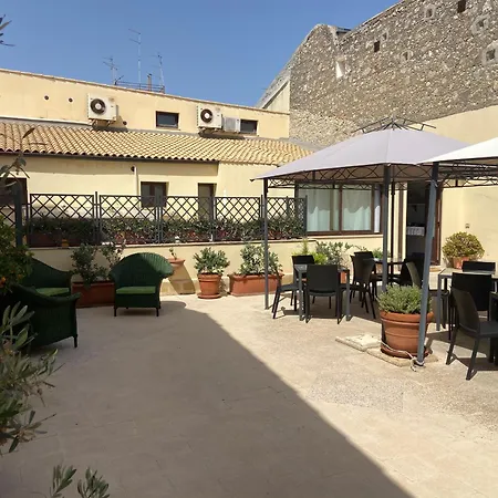Sorella Luna Bed & Breakfast